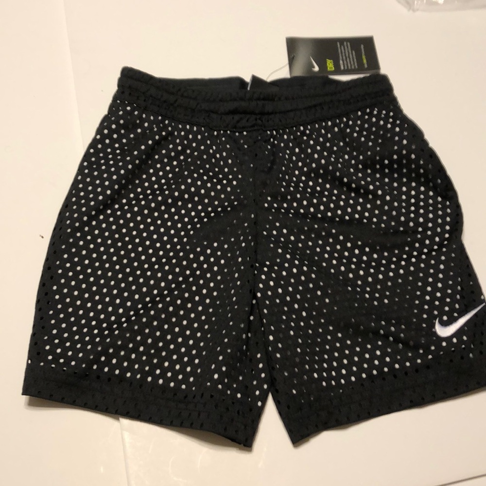 Nike Big Girls (7-16) Drifit Small B-1